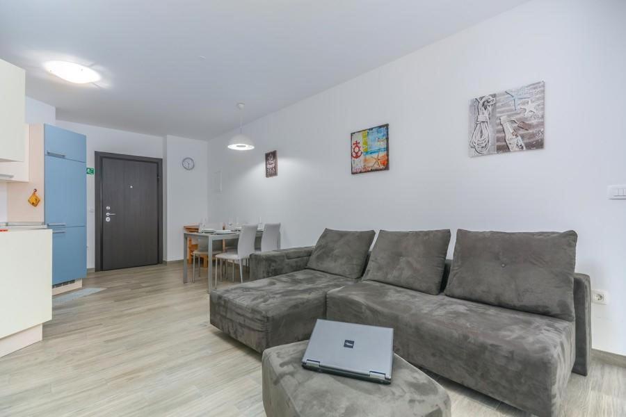 Lux Hotel Novigrad  Exterior photo